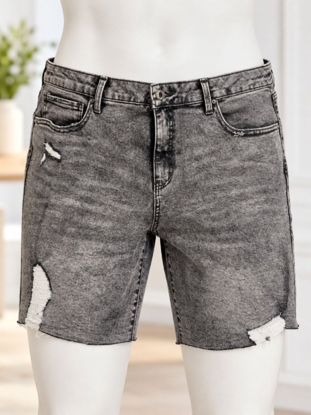 Time and Tru Bermuda Shorts 3X 24W Gray Acid Wash Distressed Raw Hem Y2K Plus Sz